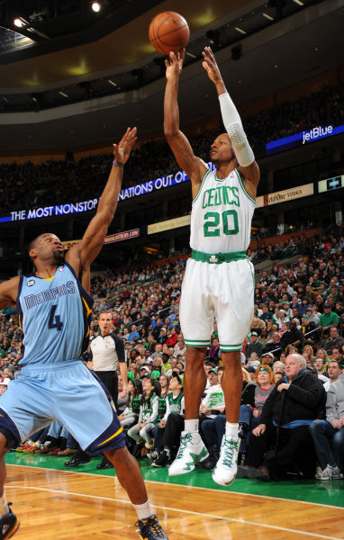 即是其中典 即是其中典