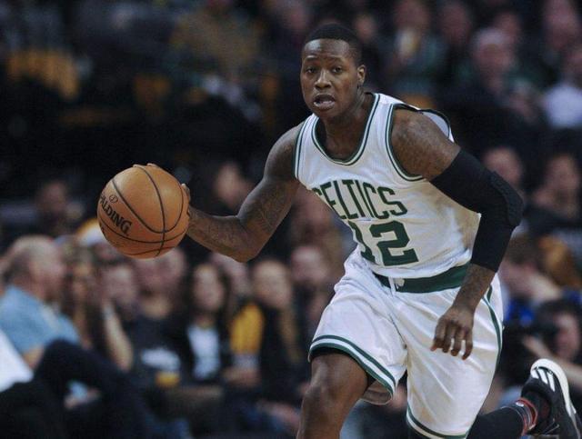 现在她个人 现在她个人