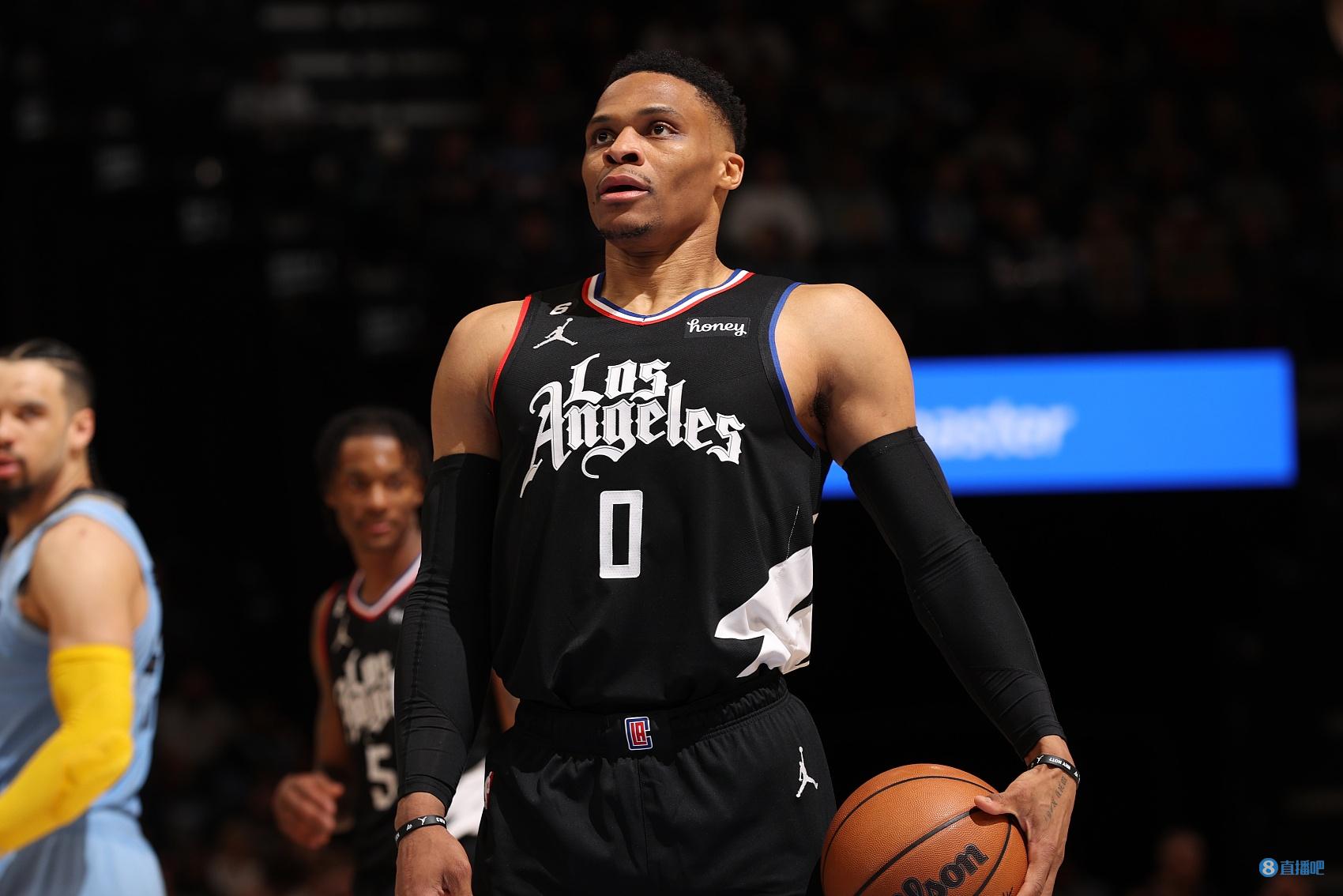 从弗里克的摇头中读懂了一切，巴萨的复兴之路还很漫长 巴塞罗那