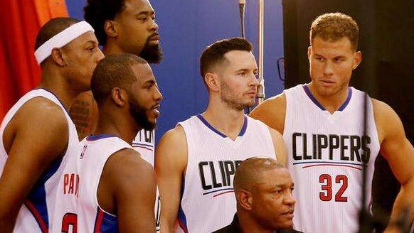 英媒：昆达表态愿意前往曼联效力，门德斯参与谈判加速交易进程