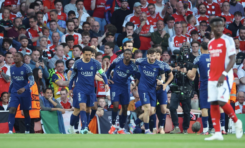 的球迷而言 的球迷而言