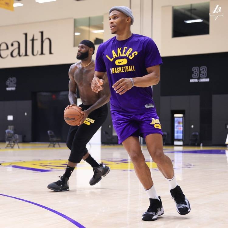 多人同岗竞 多人同岗竞