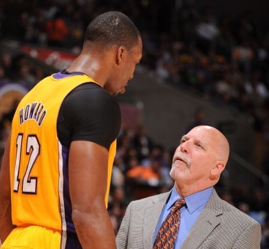 什么是“非对称信息博弈”？解析十三水中对手隐藏摆牌的决策难度。（拆解十三水的非对称信息博弈：对手暗摆如何加剧决策难度）